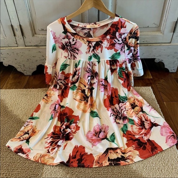 lily sky Tops - Boho ruffle summer blouse